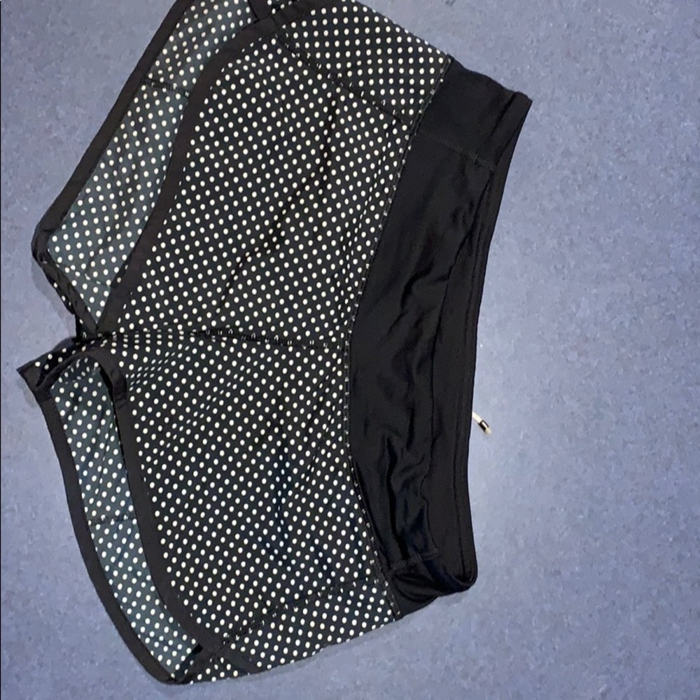 Lululemon size 4 speed shorts
